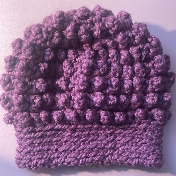 BNWOT deep-purple colored knit cap from Etsy shop Swak Shop. Can be multi-styled - Picture 6 of 9